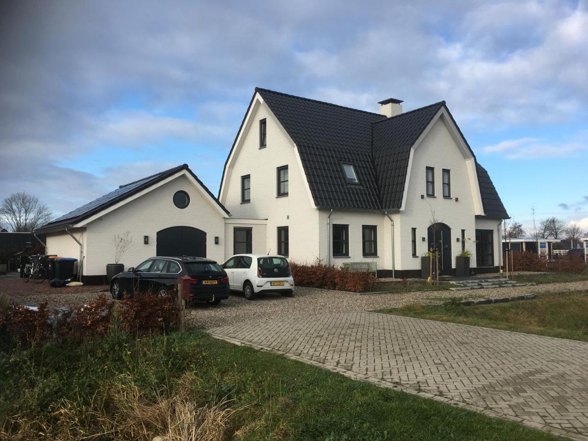 Slaapplaatsen 2-4 Personen Voor Bezoek Dtrh Beuningen  Exterior foto